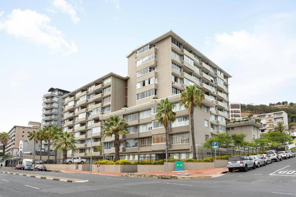 Luxe 3-bedroom Gem In Point